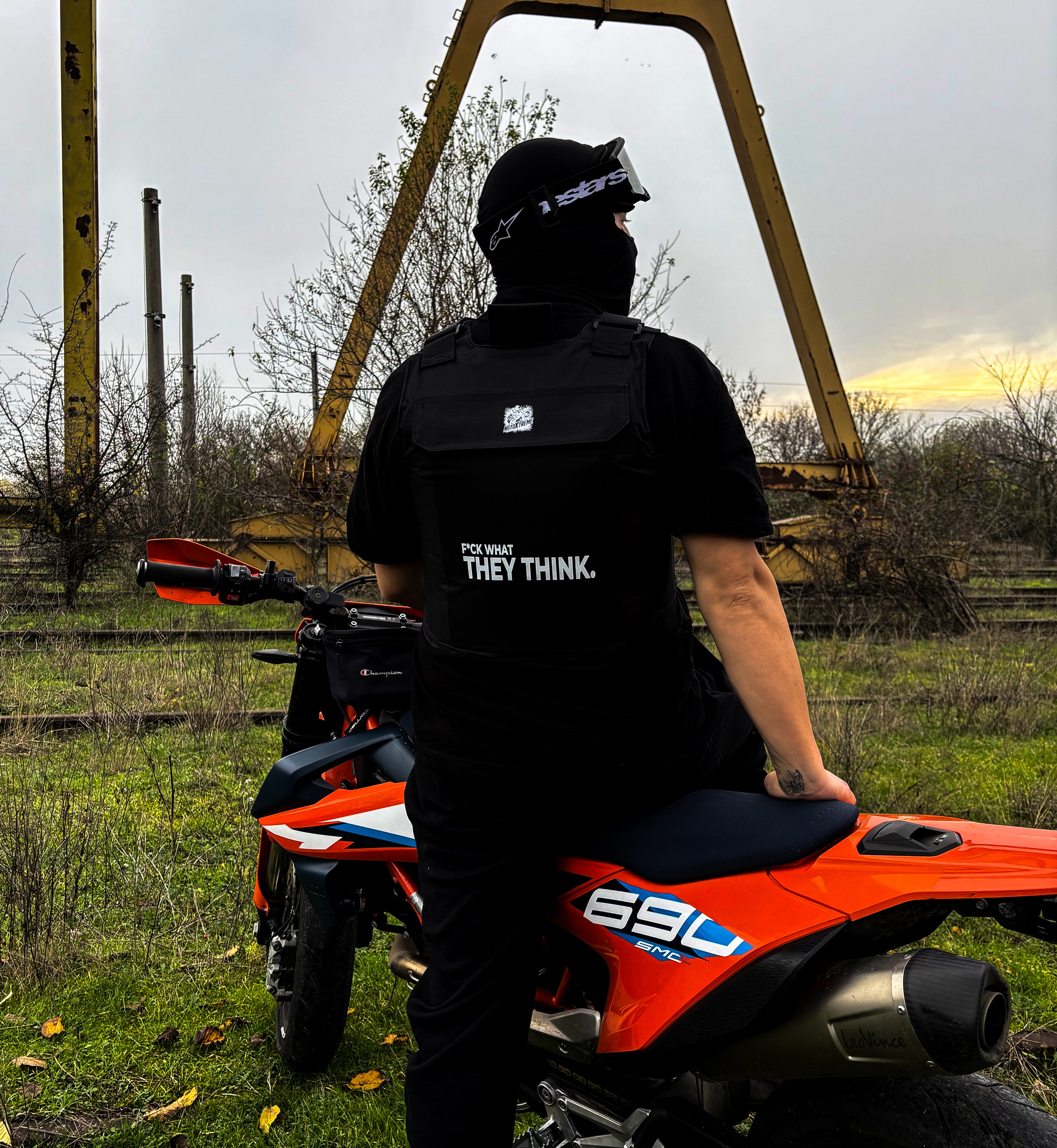 Fuck what they think - BikeLife Vest🔥